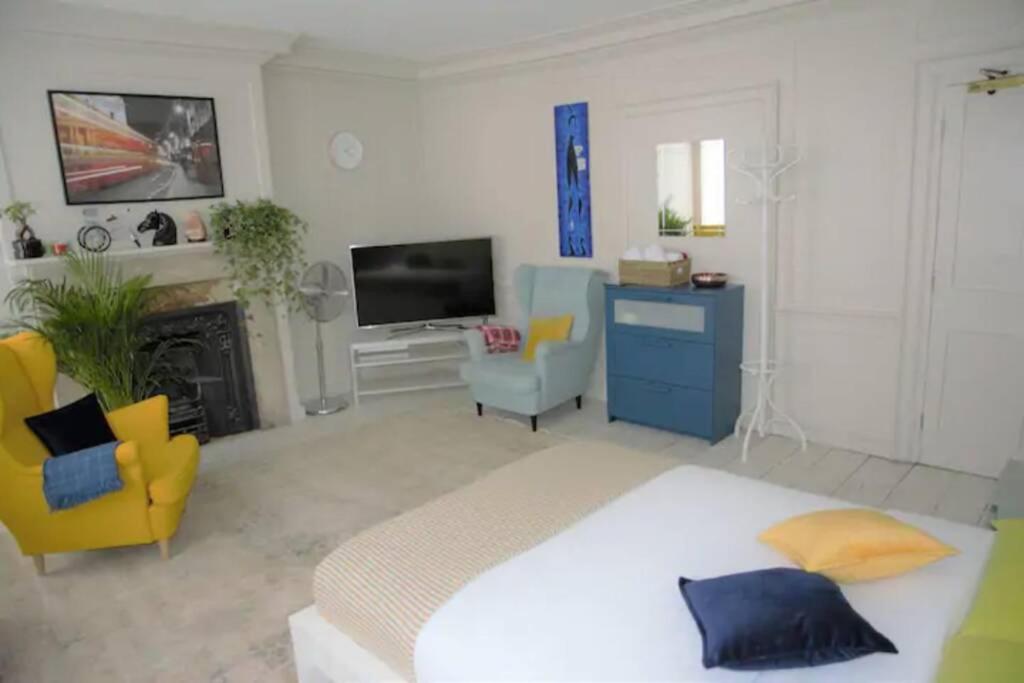 Fabulous Duplex Flat in Covent Garden - 2 bedroom Londen Buitenkant foto